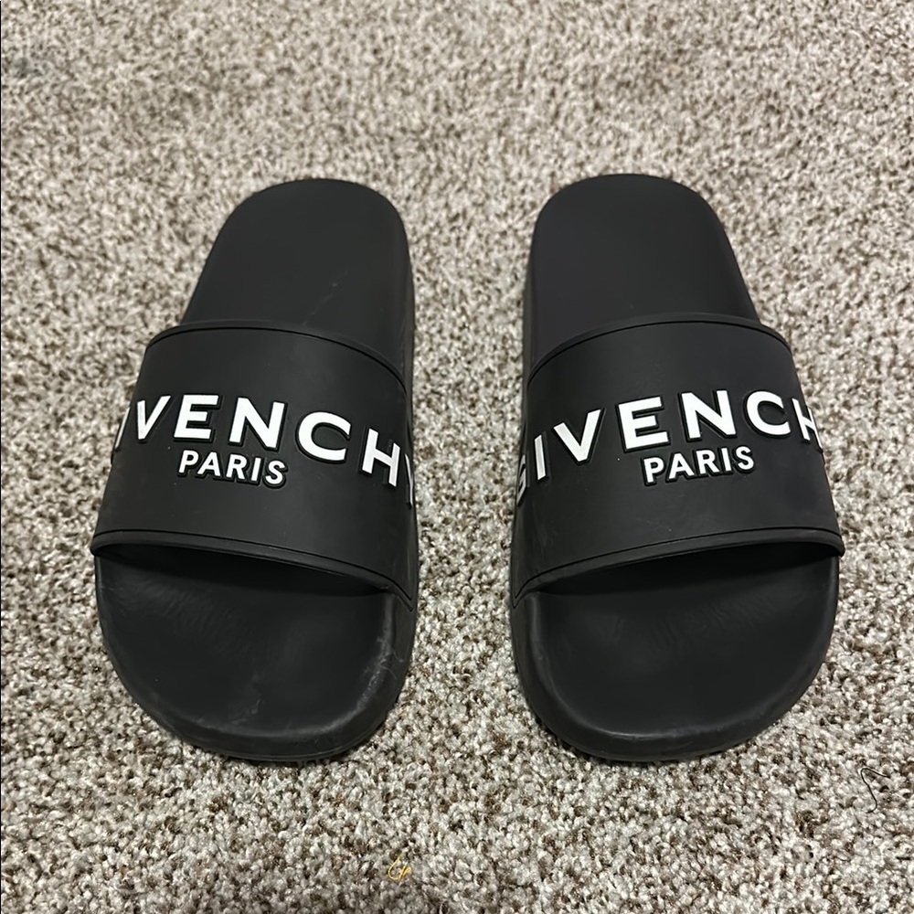 Givenchy Black Pool Slides Womens40
